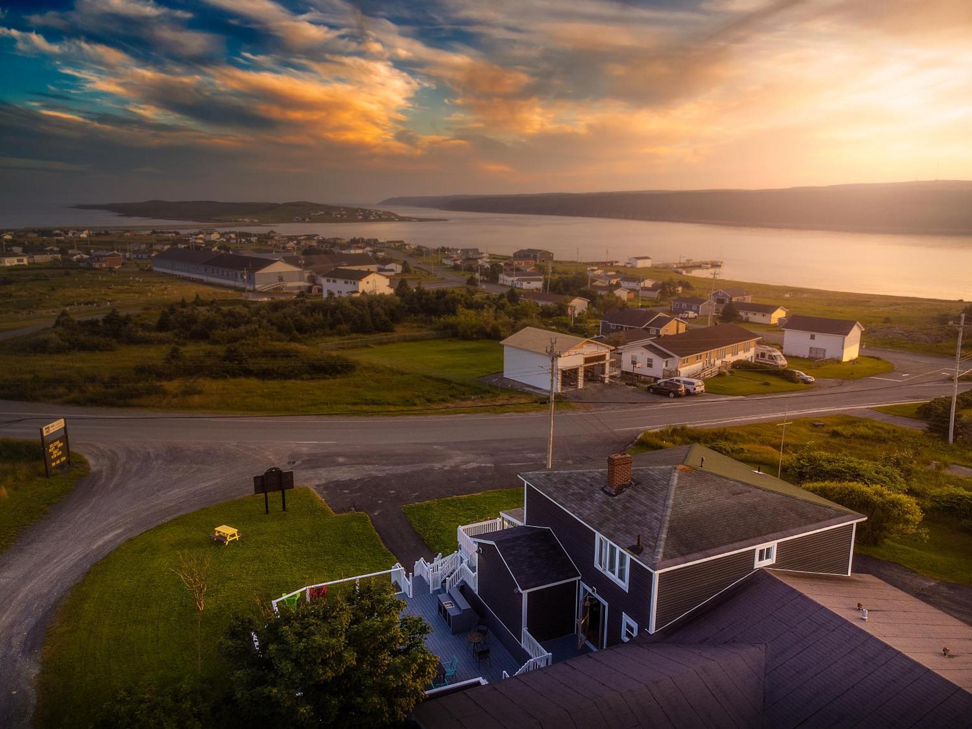 Edge Of The Avalon Inn Trepassey Екстер'єр фото